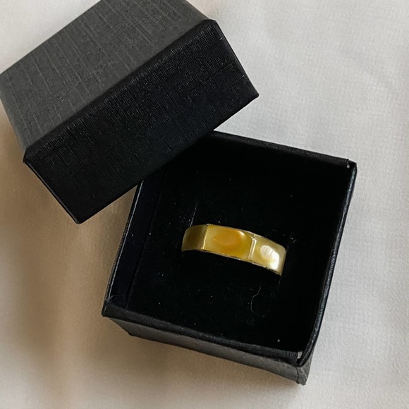 VTG Yellow Pearlescent Sheen Block Band Ring - Picture 2 of 6